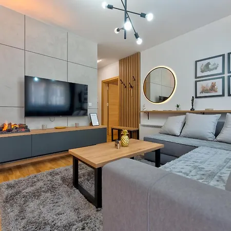 Apartman Lazy Bear Moderan Na Planini *