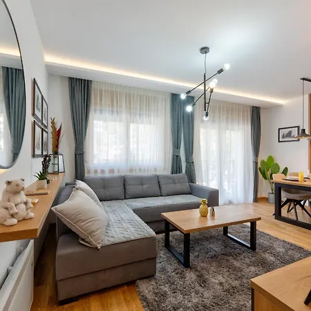 Apartman Lazy Bear Moderan Na Planini *